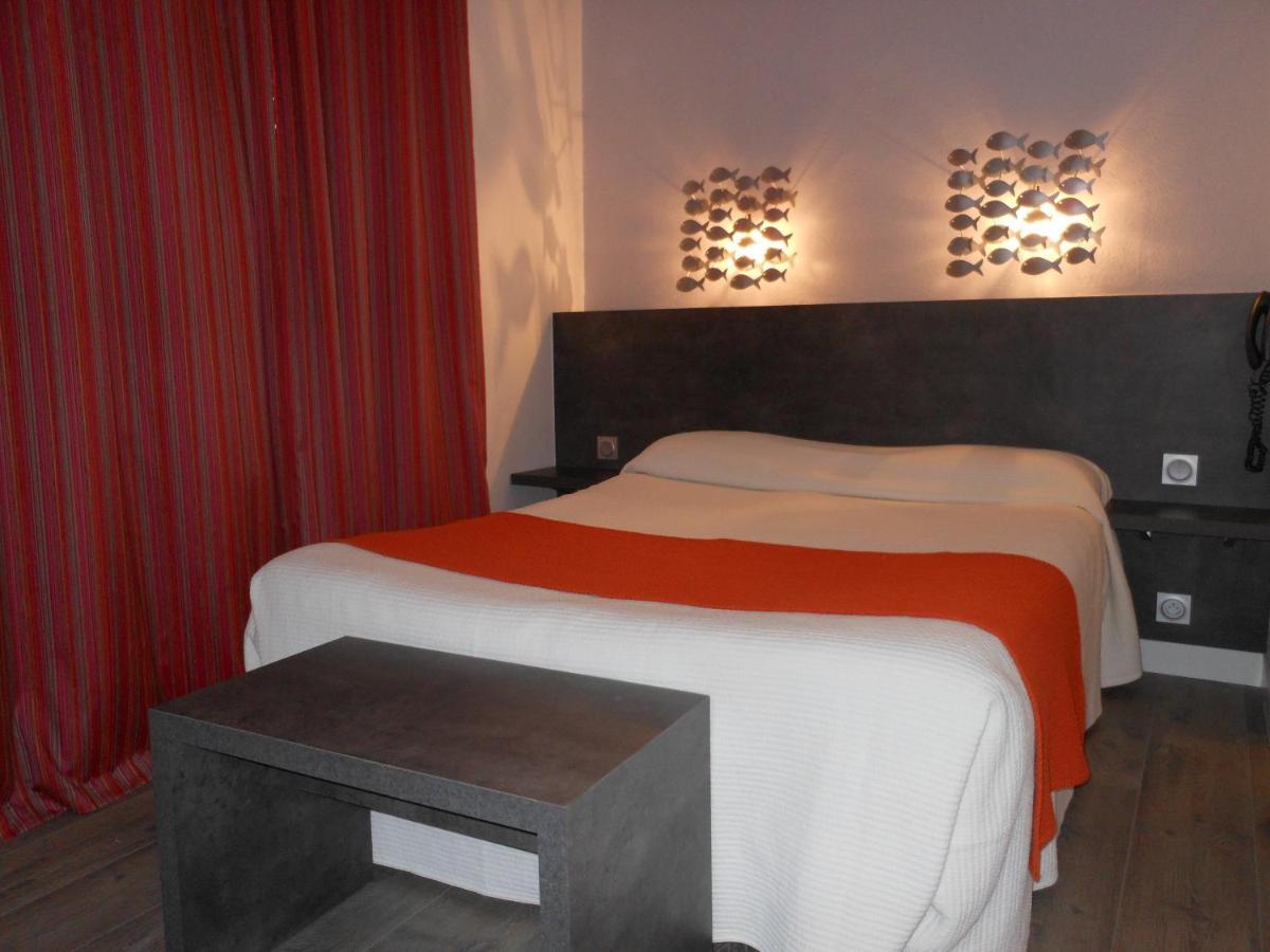 Logis Hotel Bellevue รอสกอฟ ภายนอก รูปภาพ